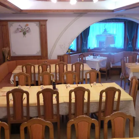 酒店 Pordoi - Fam Furgler 阿拉巴